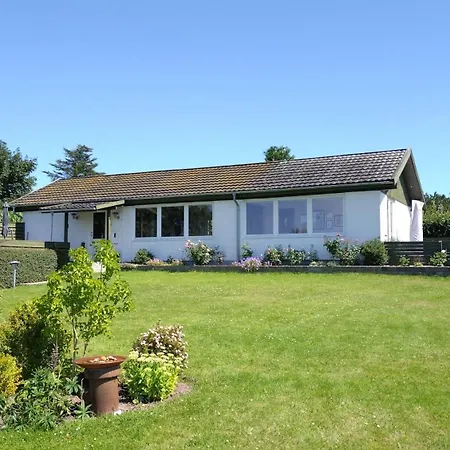 Cozy Summerhouse With Spectacular Views Vakantiehuis Ølsted