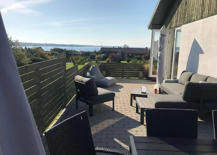 Cozy Summerhouse With Spectacular Views Holiday home *
